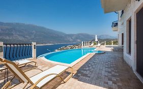 Hillcity Hotel (Adults Only)